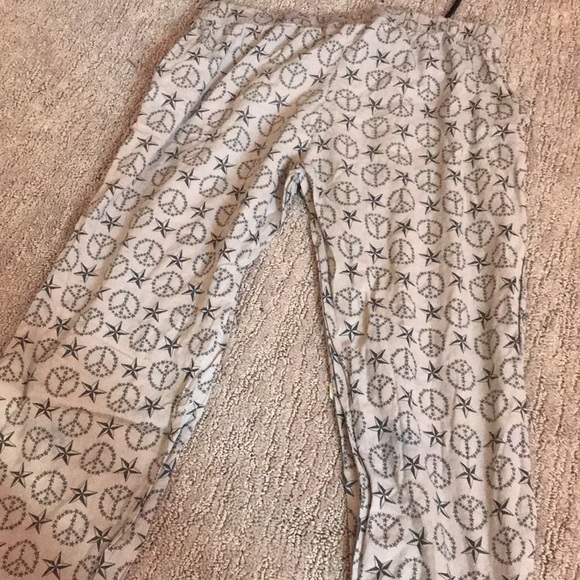 Tarea pajama pants. Has stars and peace signs - Picture 5 of 5